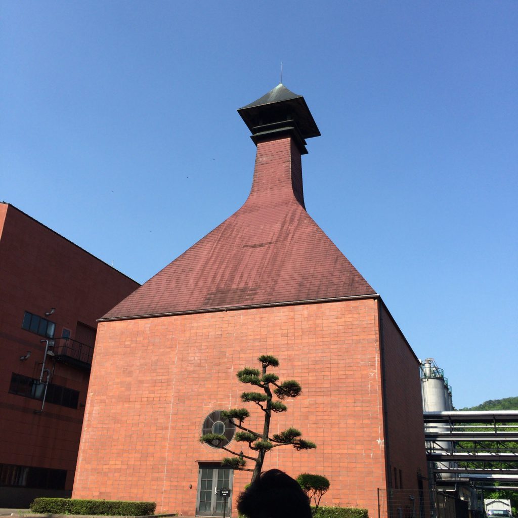 宮城峡蒸溜所のシンボルとしての機能を果たすのみとなったキルン(麦芽乾燥塔)